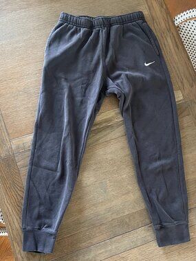 Nike Club Men's Training Joggers, Dark Gray, Size M